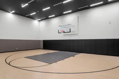 a basketball court with a hoop and a basketball hoopphasis at Hotel-Style Condo at District 225 in Downtown Miami in Miami