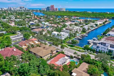 an aerial view of a city with a marina at Waterfront Unit #5 20 Min Walk to Beach and Shops in Fort Lauderdale