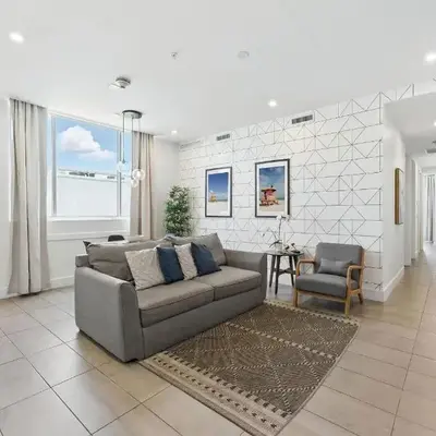 Apto 2 Quartos c/ Varanda South Beach Central