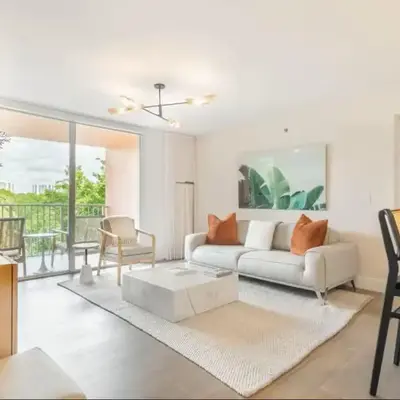 The Yacht Club at Aventura Miami 4405