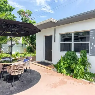 Serene Cottage Retreat Ideal for Couples & Solo Travelers