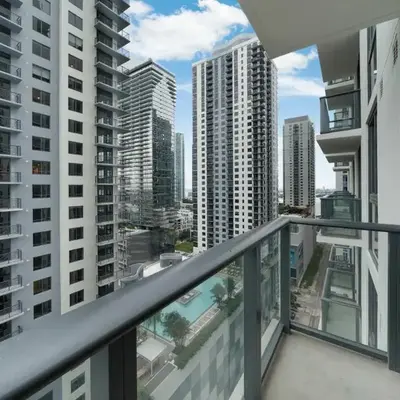 Sky Sanctuary with Rooftop Pool & Hot tub