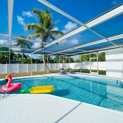 SUN VILLA Heated Pool Near Hard Rock & Beach