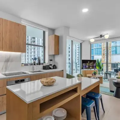 2BR Corner Suite MIA Wrap Balcony Rooftop Pool