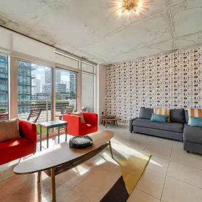 Midtown Rouge- Condo with City Views Pool & Gym