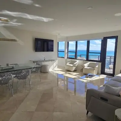 Penthouse Condo - Oceanfront - Miami Beach - sleeps 8