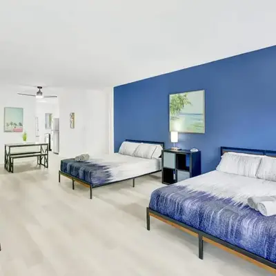 Bright 1BR Miami Beach Stay Near the Ocean