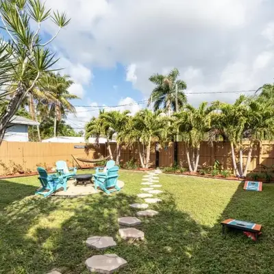 Tropical Retreat with Private Yard