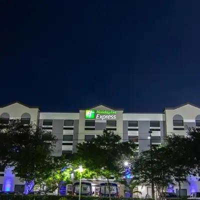 Holiday Inn Express and Suites Fort Lauderdale Airport West by IHG