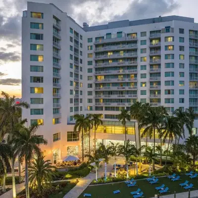 GALLERY One - A DoubleTree Suites by Hilton Hotel