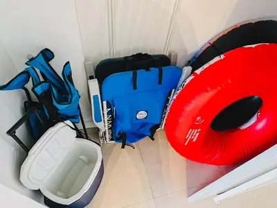 a room with a red frisbee and a blue bag at Miami Hollywood Awesome 2 Bedroom 2 Bathroom 003-22bvic in Hollywood