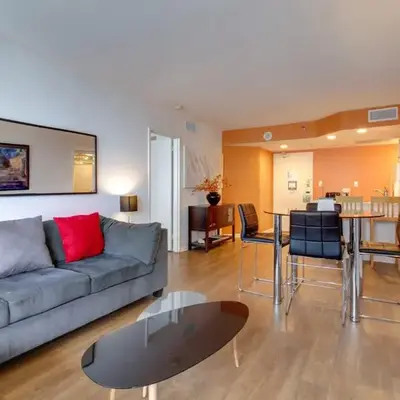 Alexander 1209 Beachfront condo with 2 pools