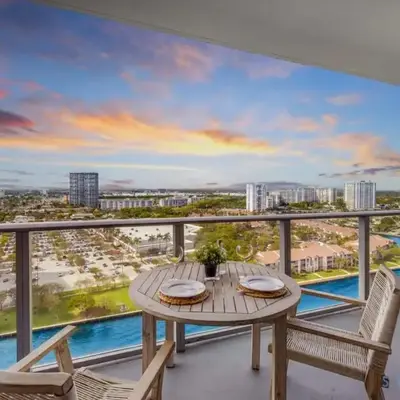 Luxury 1Br-Front Intracoastal View Balcony - Pools