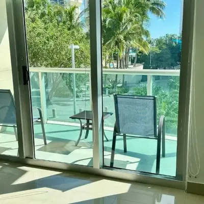 Sunny Isles