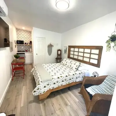 Studio close to Everything