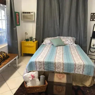 Private Room in the Heart of Calle Ocho