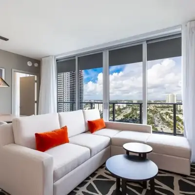 Hyde Beach House Luxury Condo-Resort condo