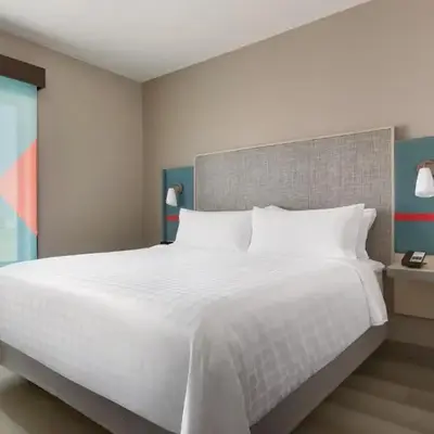 avid hotel - Ft Lauderdale Airport - Cruise by IHG
