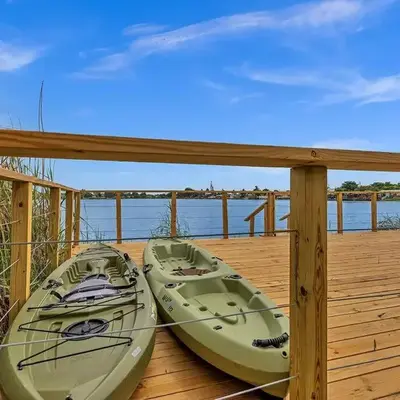 SuperVilla - Lakefront - Sunsets