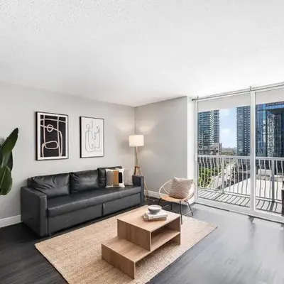 Luxurious 3BR Condo with Pool in Brickell