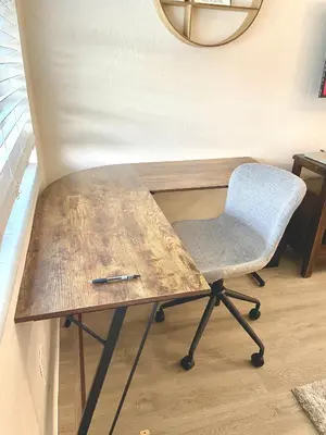 a desk with a chair in a room at Comfy BNB w/ King Bed + Work/Travel + Beach 8 Min in Hallandale Beach