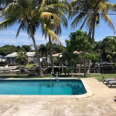 Modern Spanish Villa- Pool- By River-Tropical !!!