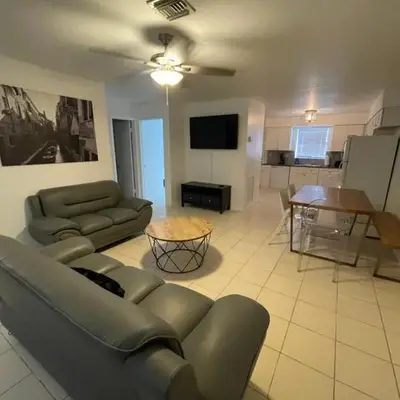 Cozy Downtown Apartments on Water