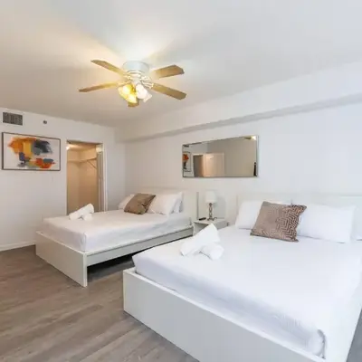 4BR APT with Bay View at Brickell