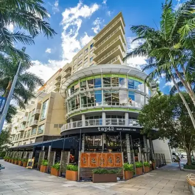 Classy 2BD 2BTH at Midblock with FREE PARKING