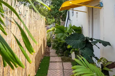 Gallery image of Tropical Cottage in Prime Airport Area in Miami