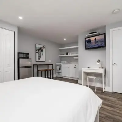 Shell on the Beach 107 - RENOVATED