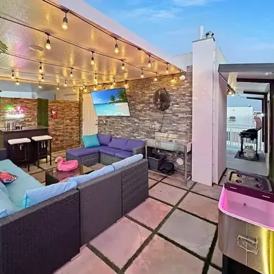 Vacay Spot experience Luna Sky! 65