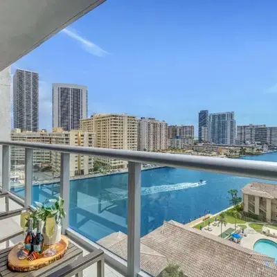 Infinite View Balcony with Pool
