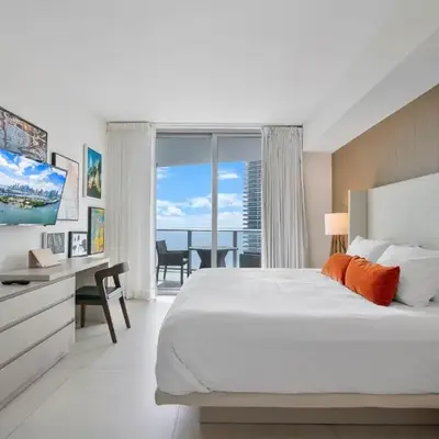 15th-Floor Luxury 1BR at Lyfe Resort with Ocean View