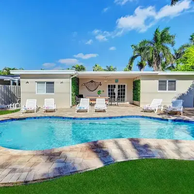 Great Location 5BR Heated Pool near Hollywood Beach