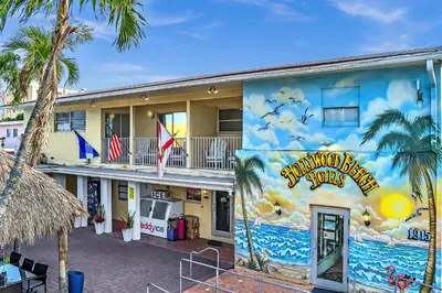 a building with a mural on the side of it at Hollywood by the Sea in Hollywood