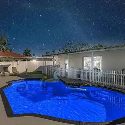 Modern Villa with Pool Hollywood Hard Rock Casino