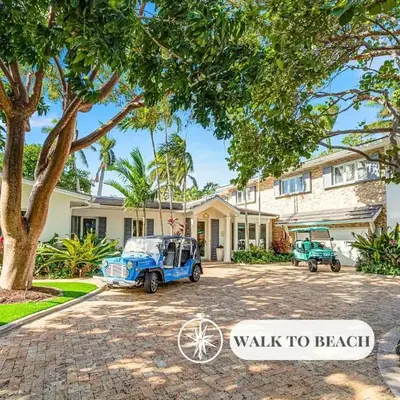 Private neighborhood Heated Pool Walk To Beach Lush Surroundings Harbor Key
