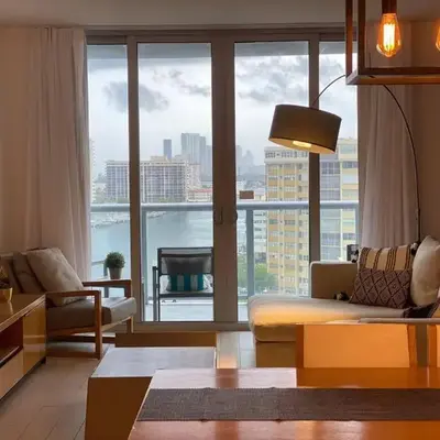 Scenic Miami Beach Oasis - Full Kitchen -08A
